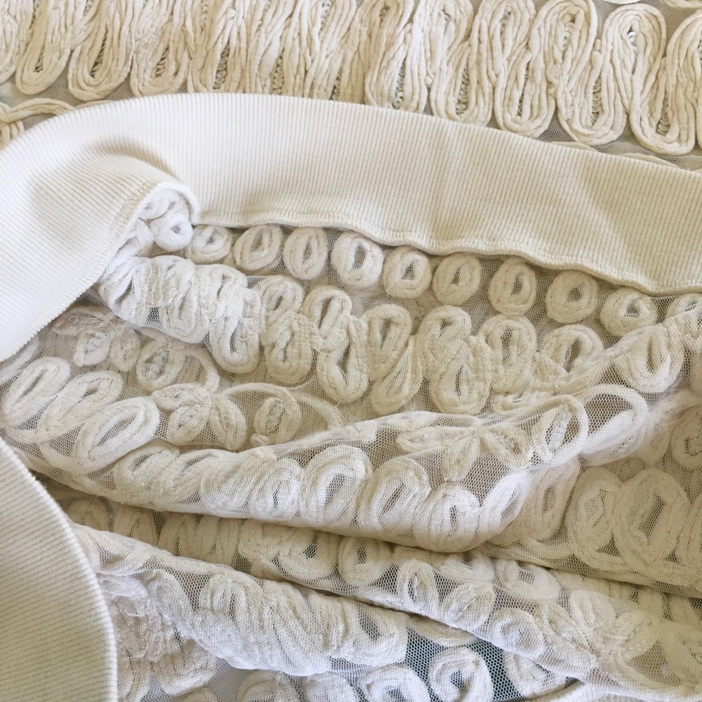 Akemi & Kin Pullover Sweater - Picture 9 of 11